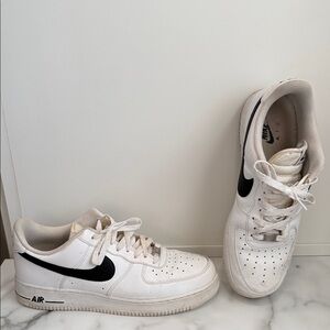 Nike Air Force 1 '07 sneakers in white and black men’s 10.5